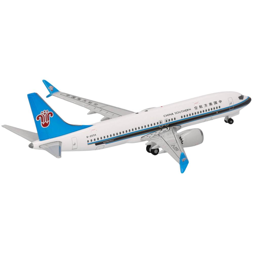 Preview: Herpa Wings Flugzeugmodell China Southern Airlines Boeing 737 Max 8 (1:500)