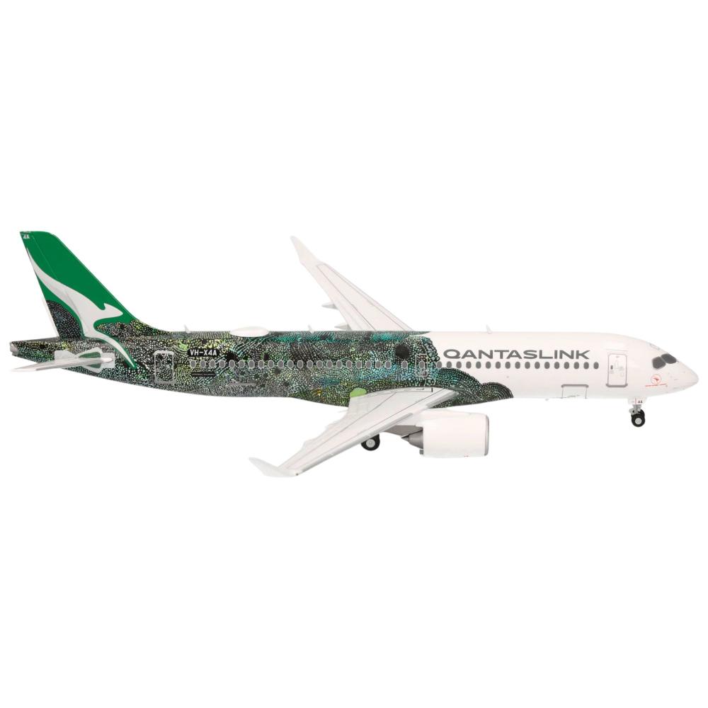 Herpa Wings Flugzeugmodell QantasLink Airbus A220-300 (1:200)