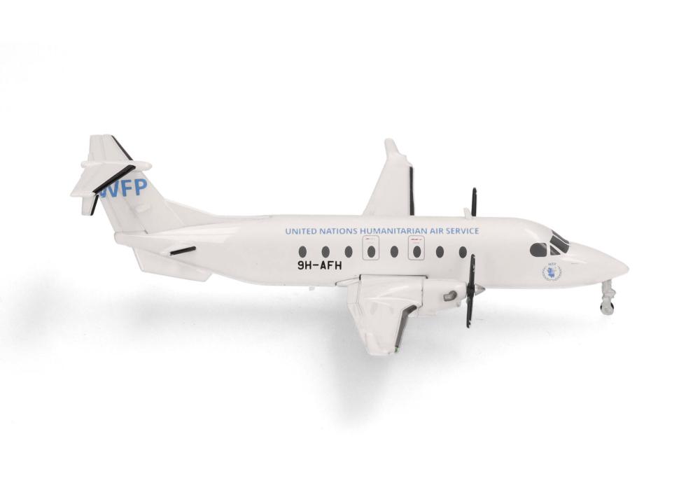 Herpa Wings Flugzeugmodell United Nations Humanitarian Air Service Beechcraft 1900D (1:200)