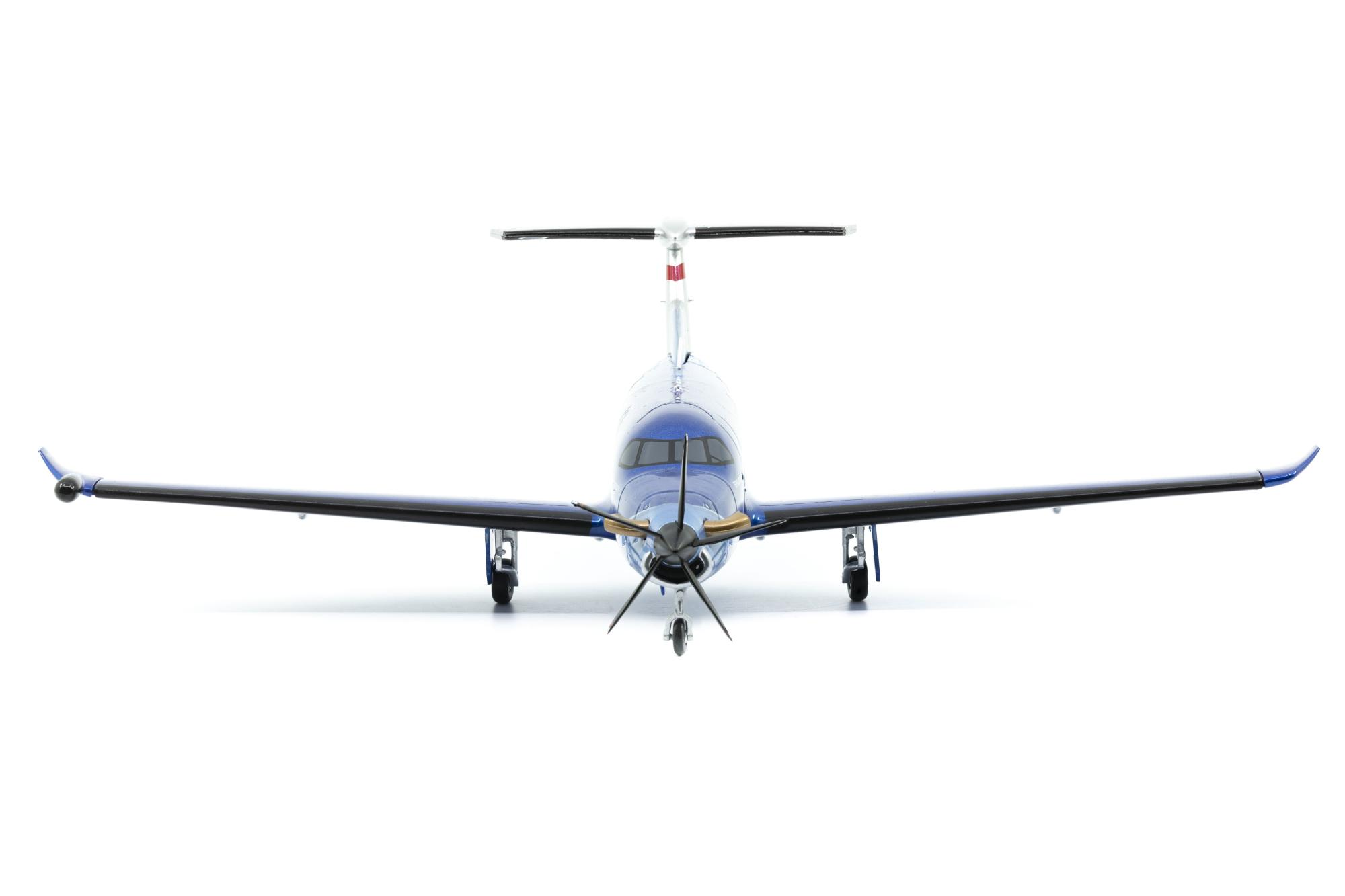 Arwico ACE Pilatus PC-12 NGX HB-FQI (1:72)