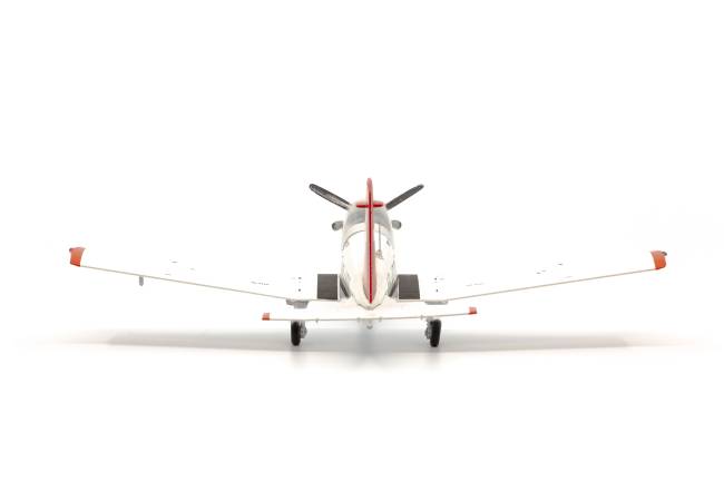 Arwico ACE Pilatus PC-7 Swissair HB-HOO (1:72)