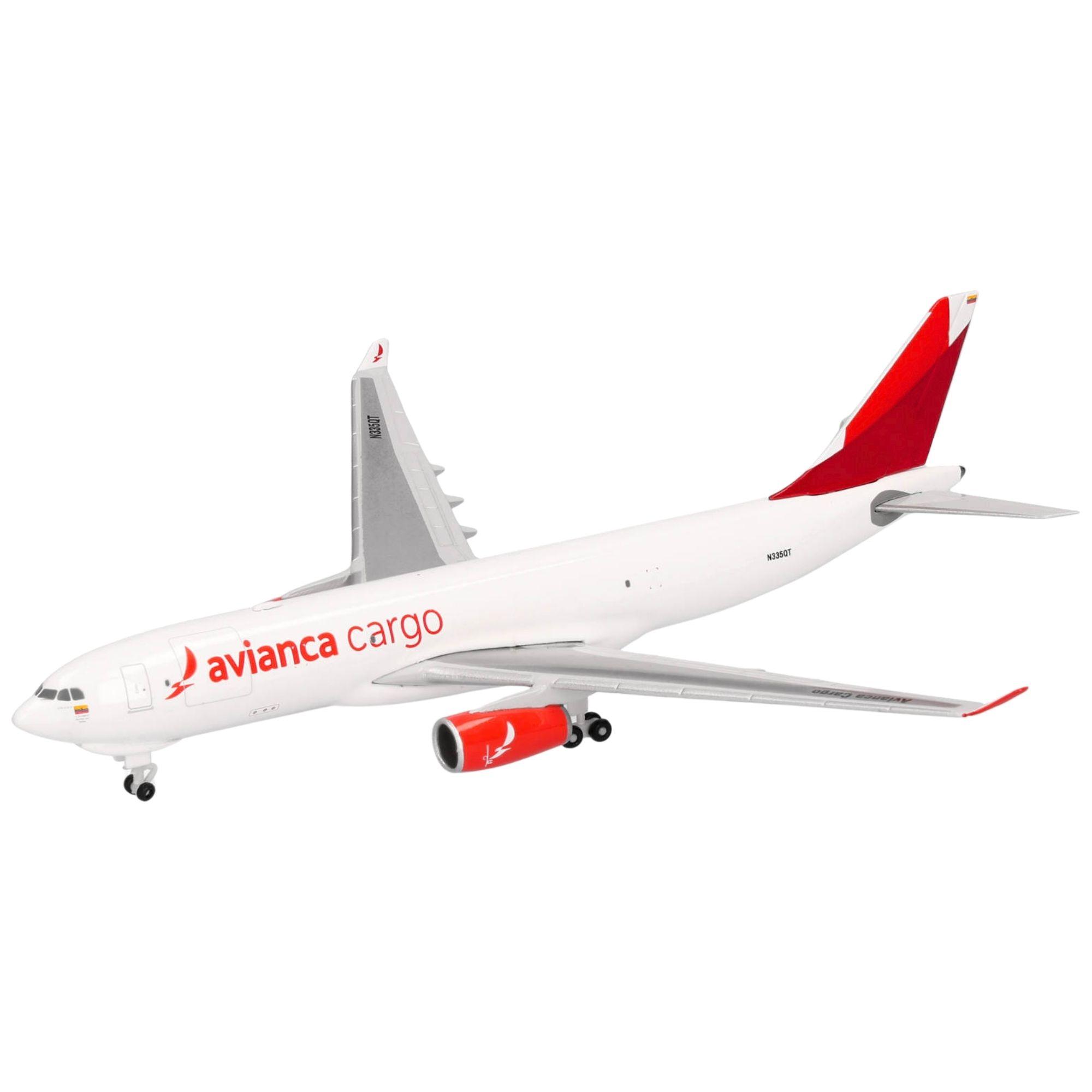 Herpa Wings Flugzeugmodell Avianca Cargo Airbus A330-200F N335QT (1:500)