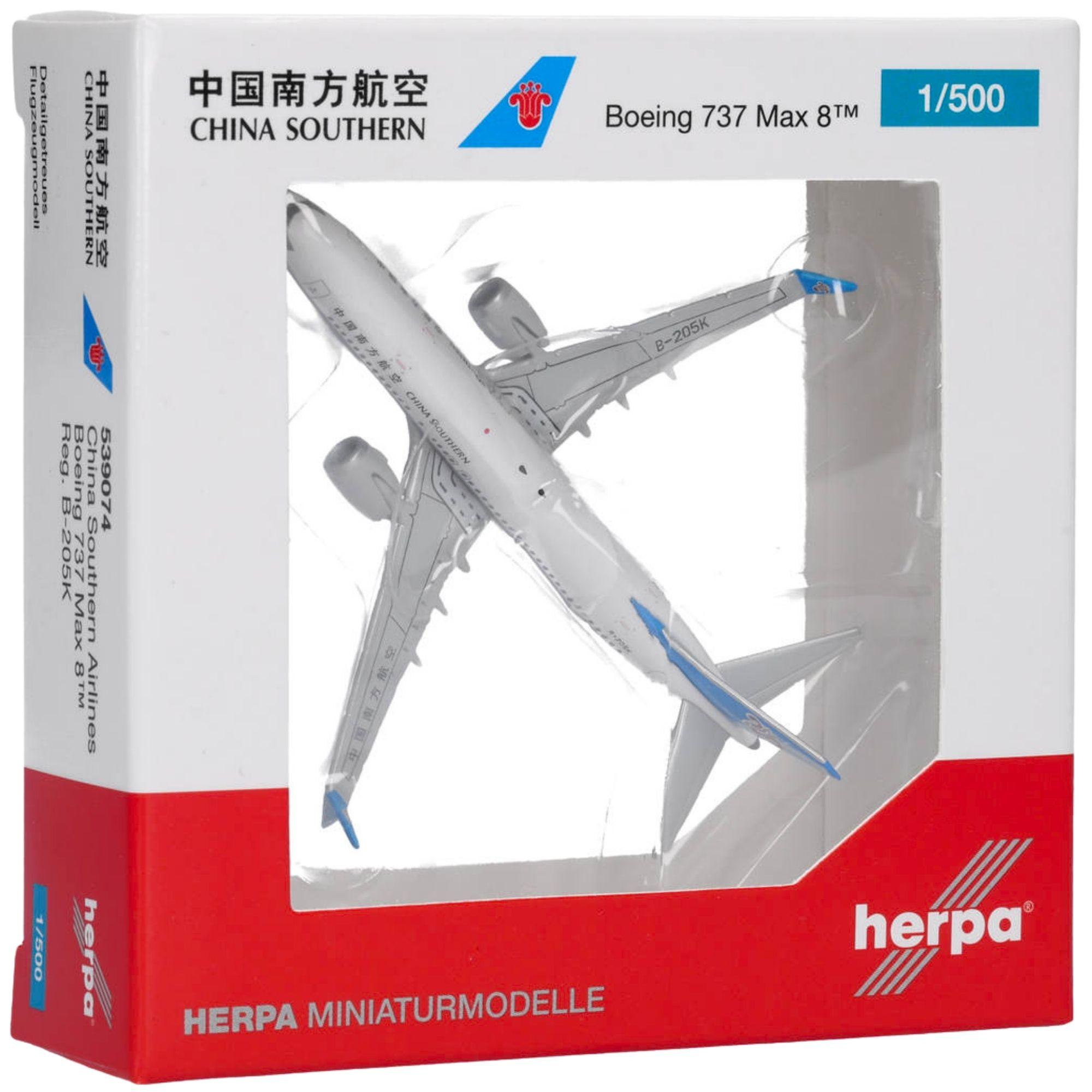 Herpa Wings Flugzeugmodell China Southern Airlines Boeing 737 Max 8 (1:500)
