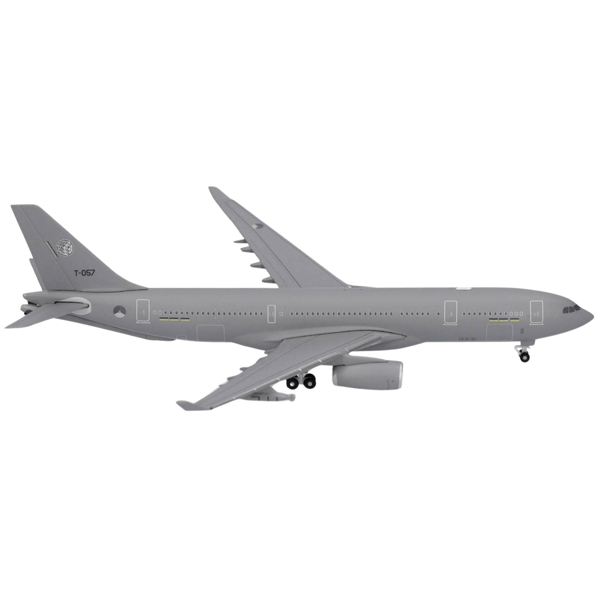 Herpa Wings Flugzeugmodell NATO Multinational Multirole Tanker Unit (MMU) Airbus A330 MRTT "Eindhoven Air Base" (1:500)
