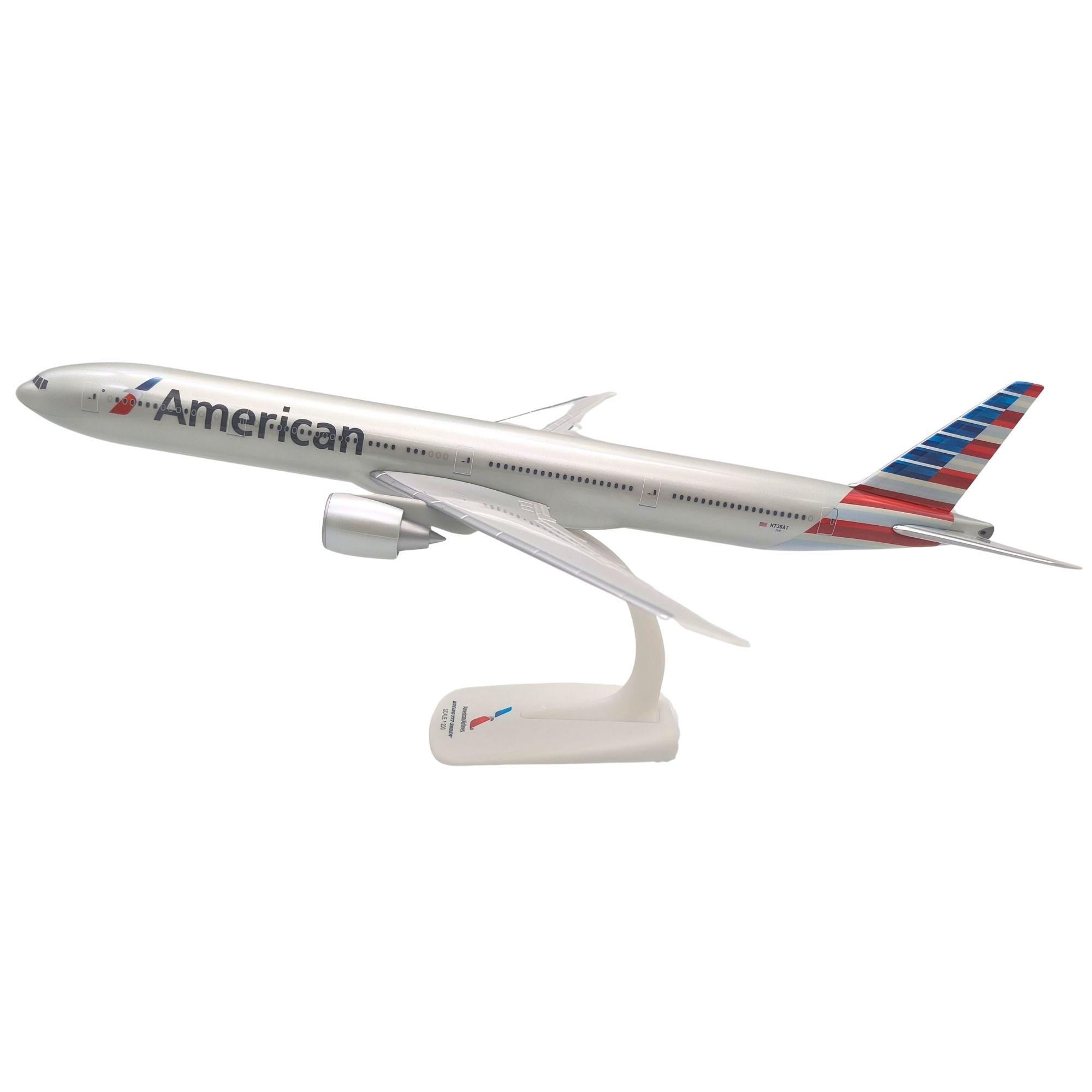 PPC Flugzeugmodell American Airlines Boeing 777-300ER N736AT (1:200)